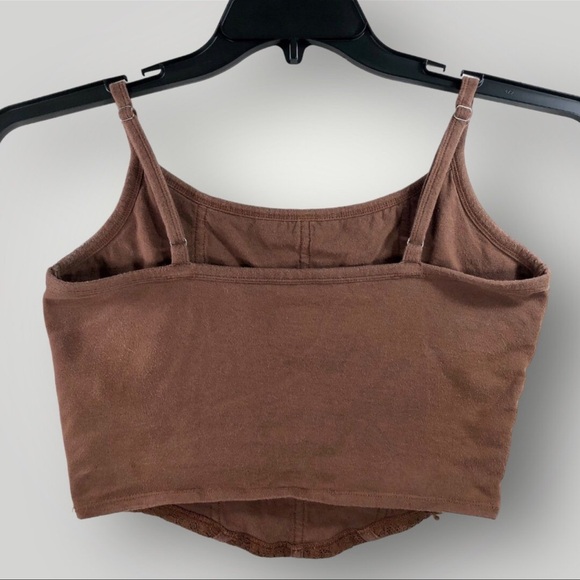 Hollister Tank Top Cropped Floral Lace Adjustable Straps size Medium! - Picture 3 of 5